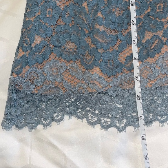 WAYF Dreamlover Lace Dress Womens sz large bell sleeves fully lined medi - Picture 12 of 15